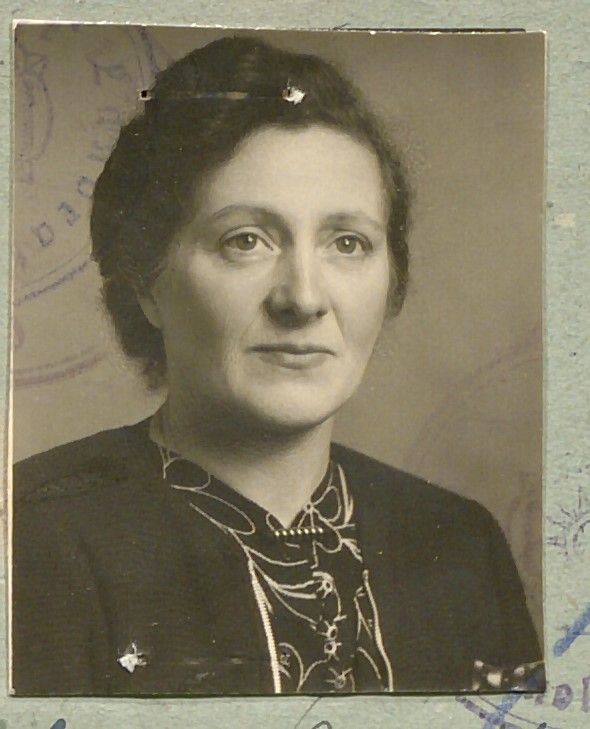 Portrait: QUADFASS, Erna, geb. Boehm